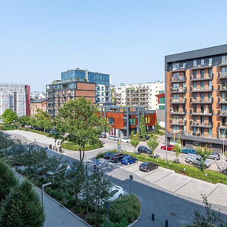 Rentplanet - Apartament Sierakowskiego Varşova Dış mekan fotoğraf