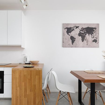 Rentplanet - Apartament Sierakowskiego Varşova Dış mekan fotoğraf